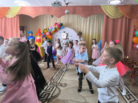 выпуск 2025 группы "ИСКОРКИ" выпуск 2025 группы "ИСКОРКИ".